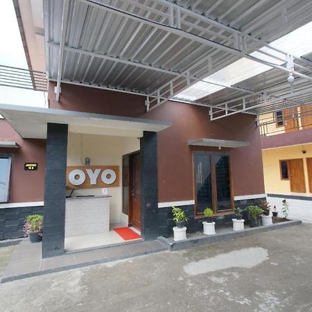 Oyo 347 Bayang Brothers Guest House Maguwo Ngoại thất bức ảnh