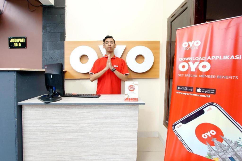 Oyo 347 Bayang Brothers Guest House Maguwo Ngoại thất bức ảnh